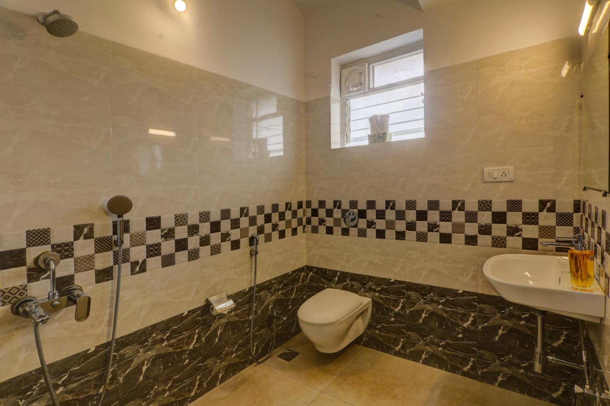 Jaqk Holidays - 9Bhk Villa For Big Groups, Private Pool-Wifi-Cartaker-Parking, North Goa Baga Dış mekan fotoğraf